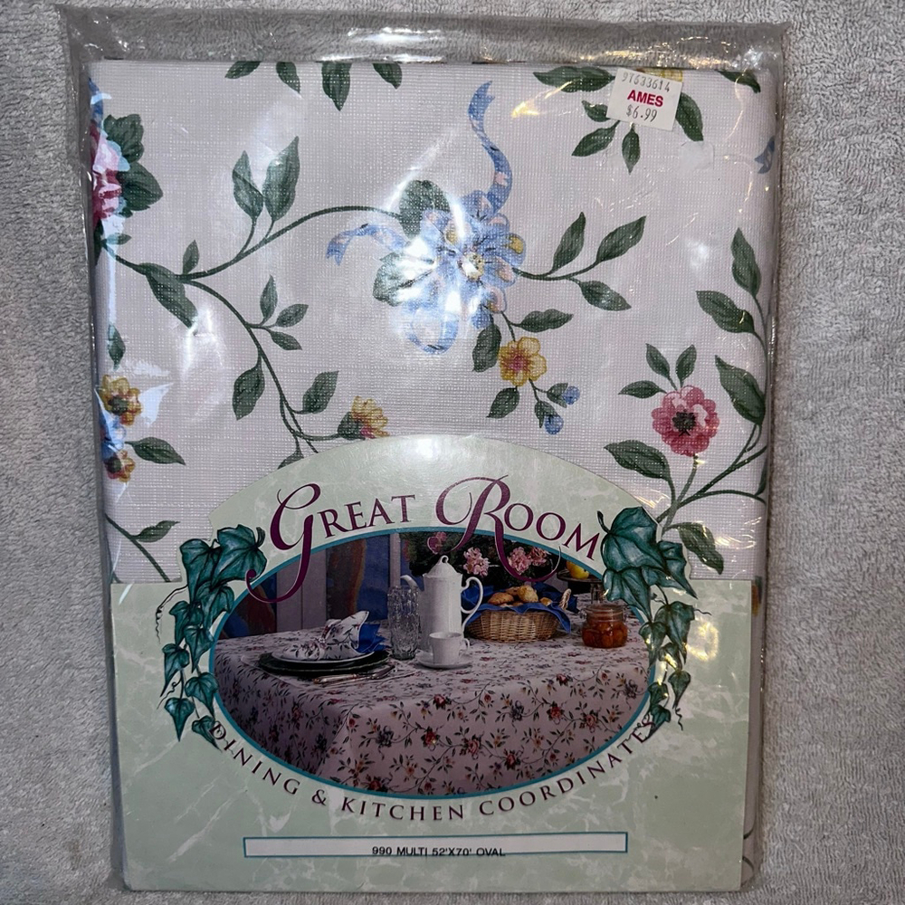 NIP Vintage Great Room Floral Dining & Kitchen Coordinate Tablecloth Oval 52x70